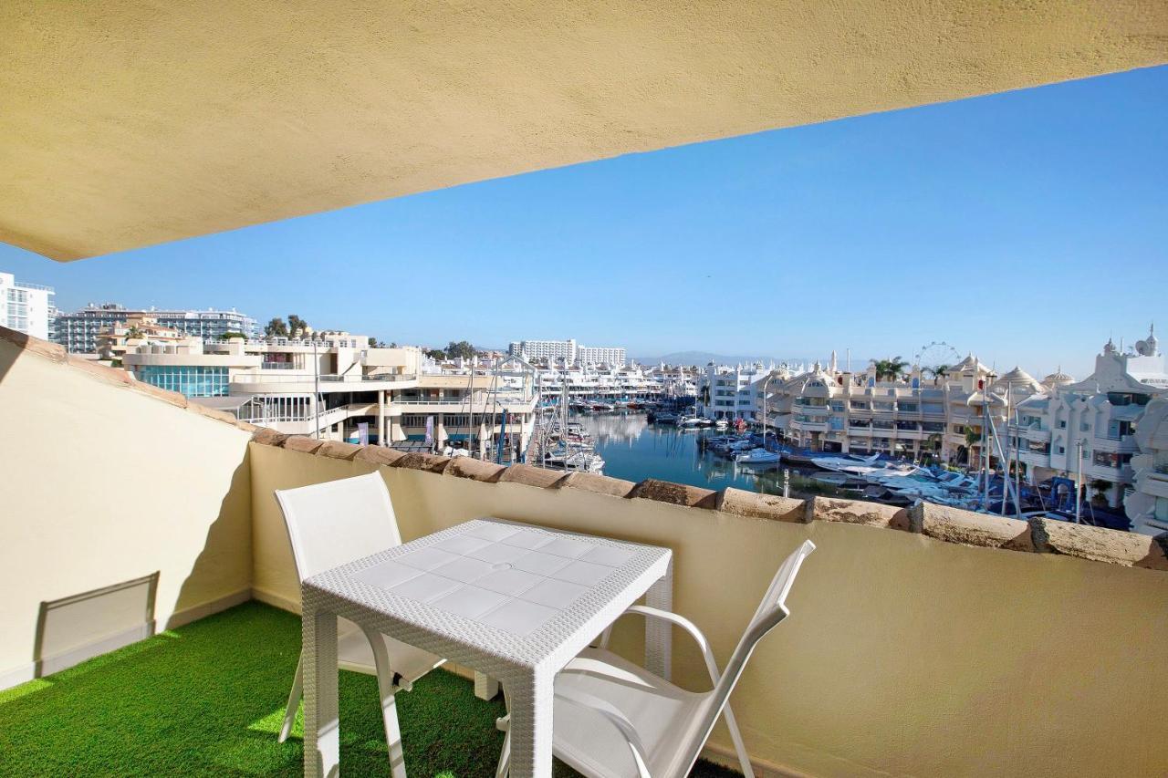 Luxury In Puerto Marina Apartment เบนัลมาเดนา ภายนอก รูปภาพ
