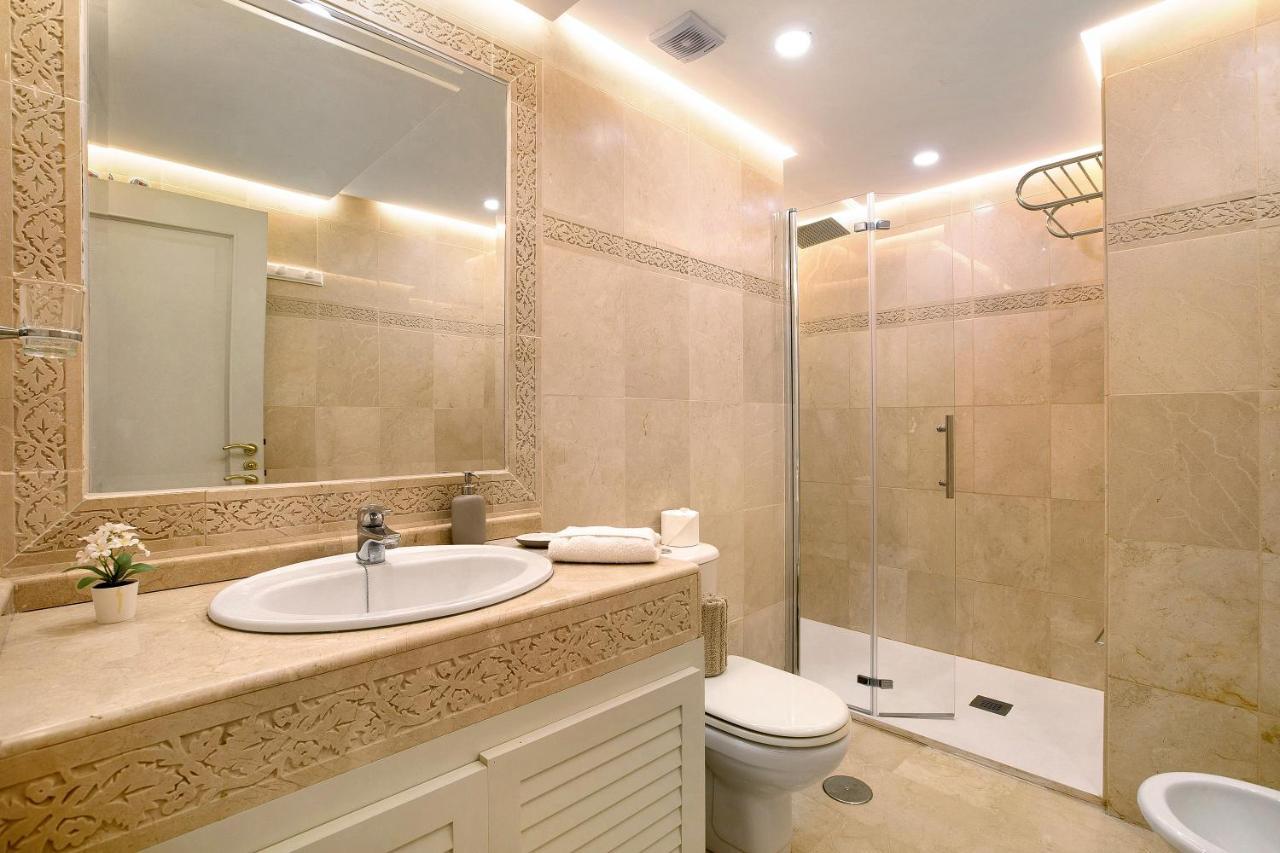 Luxury In Puerto Marina Apartment เบนัลมาเดนา ภายนอก รูปภาพ