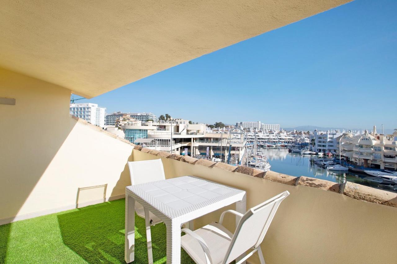 Luxury In Puerto Marina Apartment เบนัลมาเดนา ภายนอก รูปภาพ