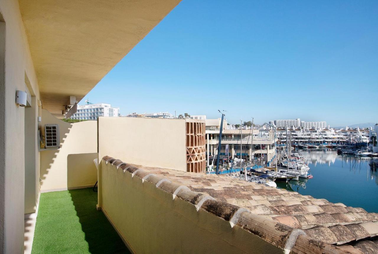 Luxury In Puerto Marina Apartment เบนัลมาเดนา ภายนอก รูปภาพ